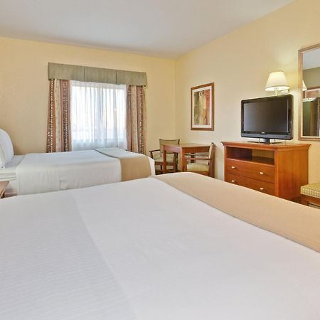 Holiday Inn Express Winfield - Teays Valley, An Ihg Hotel Hurricane Экстерьер фото